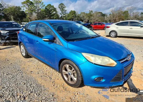 2014 Ford Focus Se z USA, uszkodzony, nr VIN 1FADP3F22EL135659